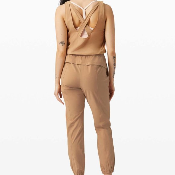 NWT Lululemon Shift in Time Jumpsuit Size 2 Beech Wood $148 - Picture 1 of 5